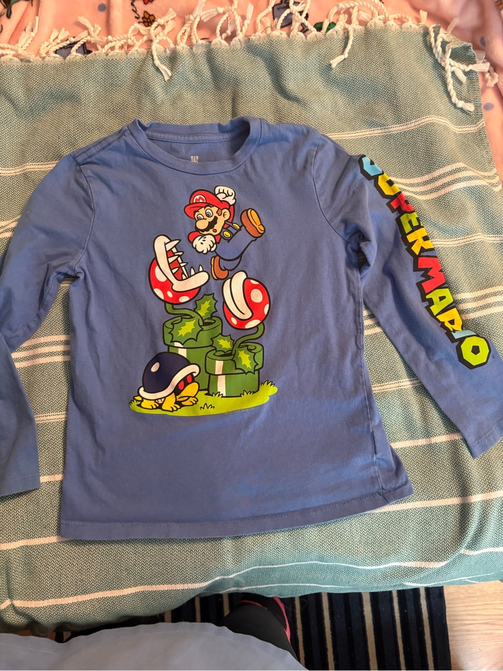 Gap Nintendo super Mario Blue Long-Sleeve Kids Tee medium (8) cotton